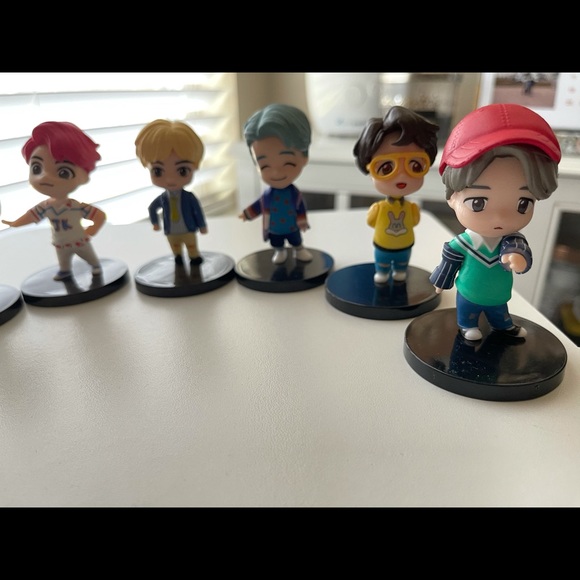 BTS standee - Picture 2 of 3